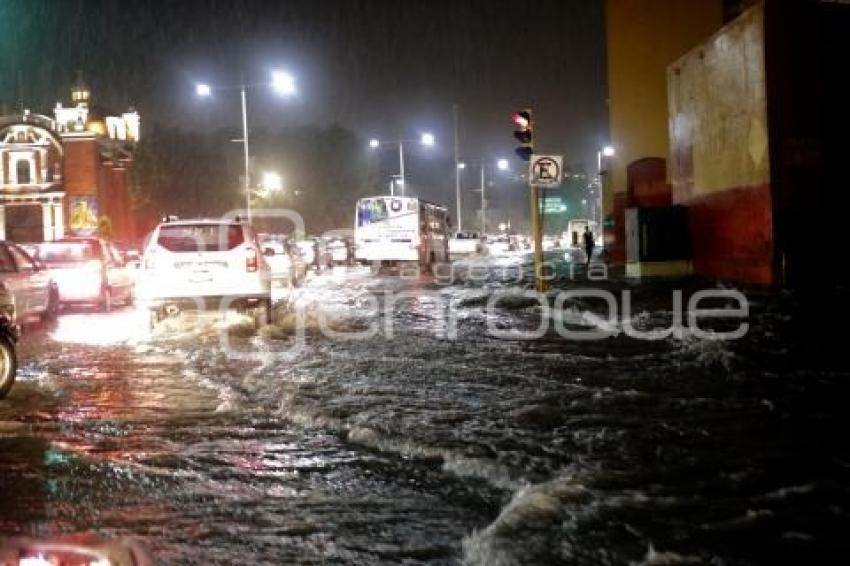 LLUVIA . INUNDACIONES