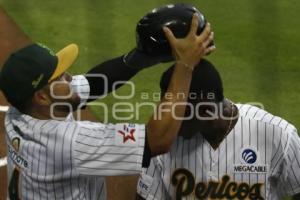 BÉISBOL . PERICOS VS LEONES