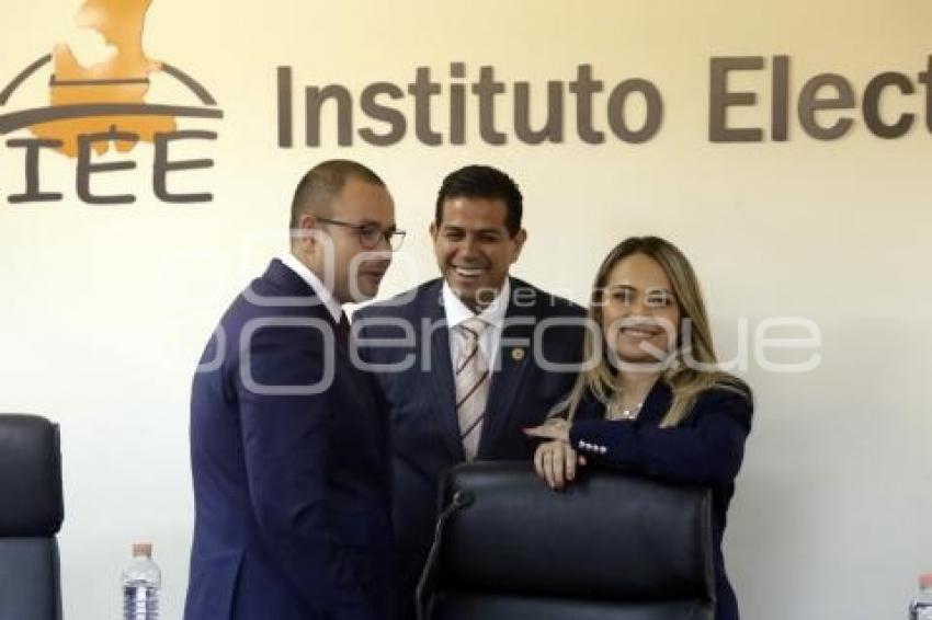 SESIÓN IEE