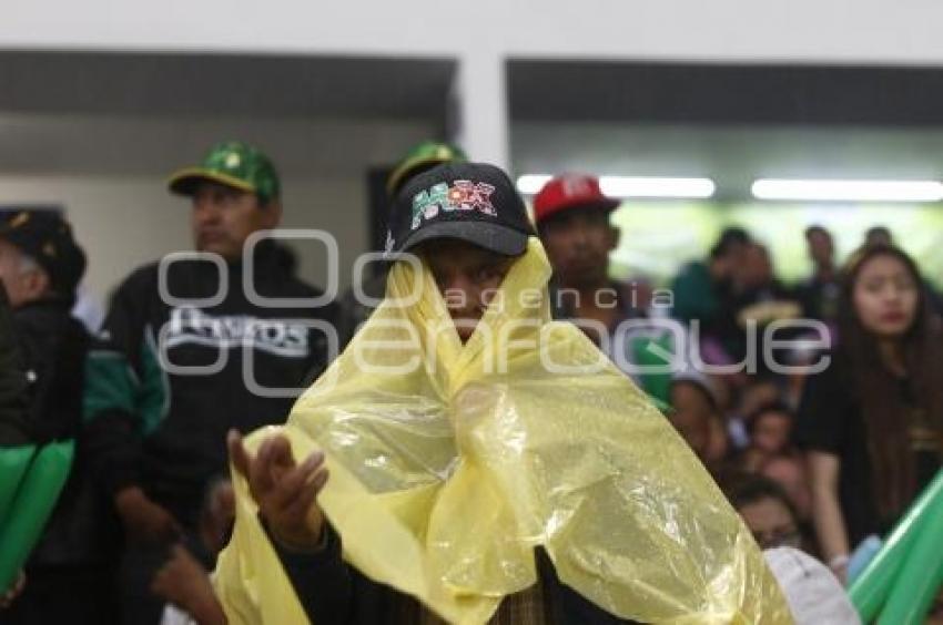 BÉISBOL . PERICOS VS LEONES