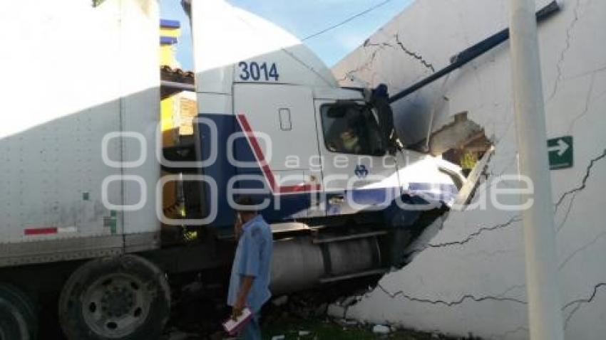ACCIDENTE EN AUTOPISTA