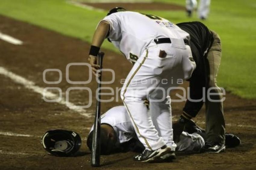 BÉISBOL . PERICOS VS LEONES