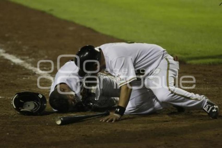 BÉISBOL . PERICOS VS LEONES