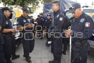 ENTREGA DE PATRULLAS . ACATLÁN