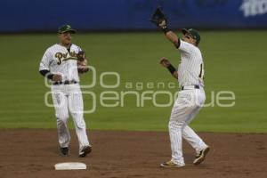 BÉISBOL . PERICOS VS LEONES