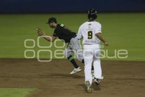 BÉISBOL . PERICOS VS LEONES
