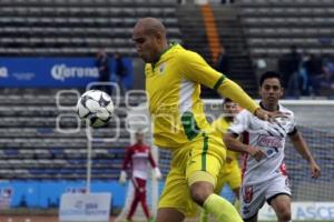 FÚTBOL . LOBOS VS LOROS