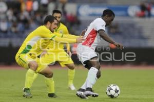 FÚTBOL . LOBOS VS LOROS