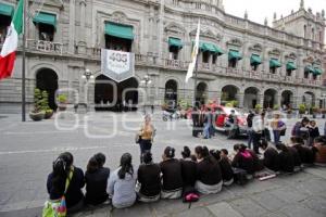 ANTORCHA . MANIFESTACIÓN