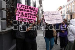 FAMILIARES POLICÍAS AMOZOC