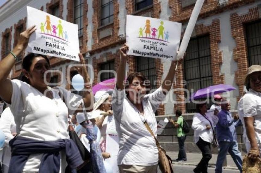 MARCHA DEL FRENTE NACIONAL POR LA FAMILIA