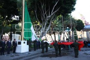 CEREMONIA DE IZAMIENTO DE BANDERA