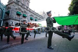 CEREMONIA DE IZAMIENTO DE BANDERA