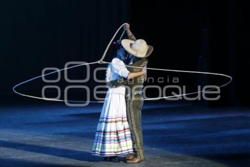 BALLET FOLKLÓRICO DE AMALIA HERNÁNDEZ