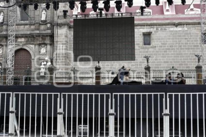 PREPARATIVOS GRITO DE INDEPENDENCIA . ZÓCALO