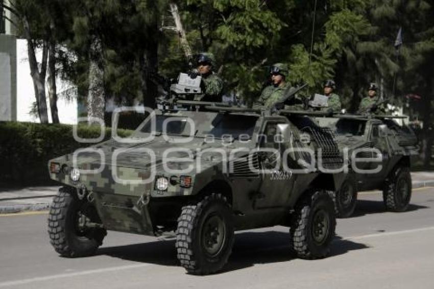 ENSAYO DESFILE 25 ZONA MILITAR