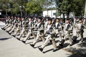 ENSAYO DESFILE 25 ZONA MILITAR