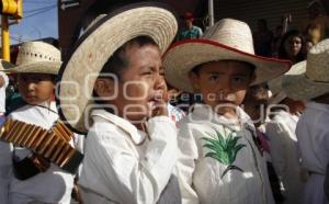 DESFILE 16 DE SEPTIEMBRE . ACATLÁN