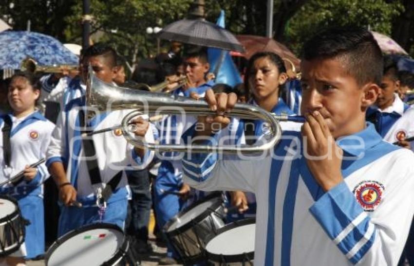 DESFILE 16 DE SEPTIEMBRE . ACATLÁN