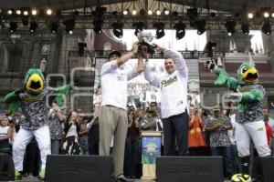 DESFILE PERICOS CAMPEONES LMB