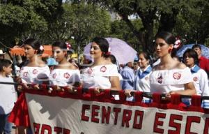 DESFILE 16 DE SEPTIEMBRE . ACATLÁN