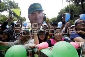 DESFILE PERICOS CAMPEONES LMB