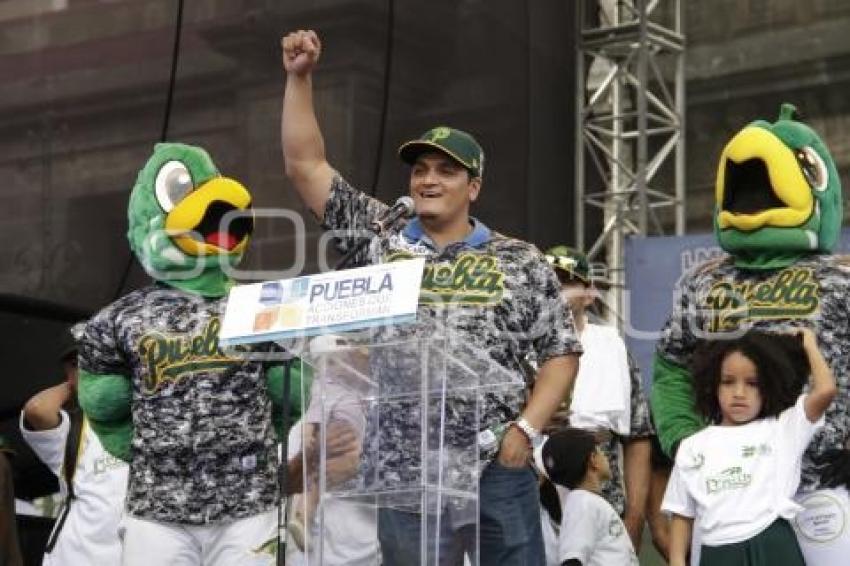 DESFILE PERICOS CAMPEONES LMB