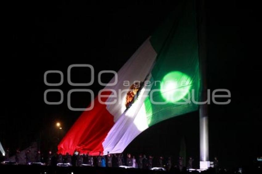 GRITO DE INDEPENDENCIA . PLAZA DE LA VICTORIA