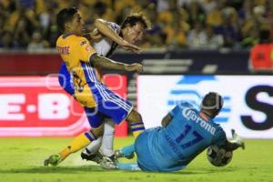 FÚTBOL . TIGRES VS CLUB PUEBLA