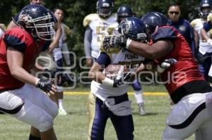 FÚTBOL AMERICANO . UMAD VS PUMAS FES