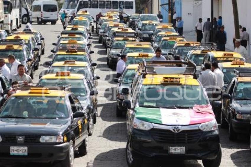 CONSEJO TAXISTA . CARAVANA