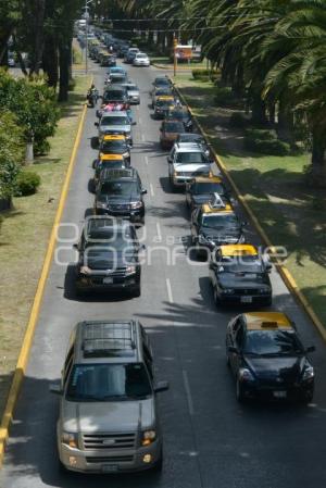 CONSEJO TAXISTA . CARAVANA