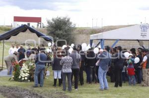 SEPELIO  DE SACERDOTE ASESINADO