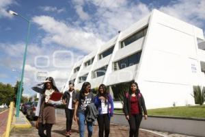 BUAP . UNIVERSITARIOS