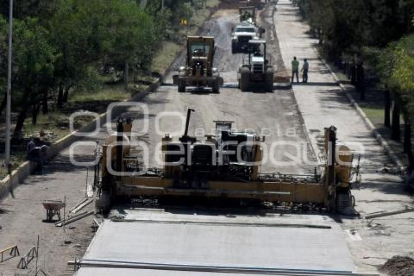 PAVIMENTACIÓN . BULEVAR DEL NIÑO POBLANO