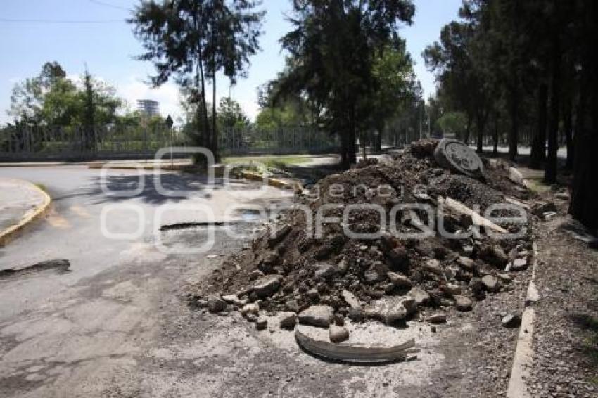 PAVIMENTACIÓN . BULEVAR DEL NIÑO POBLANO