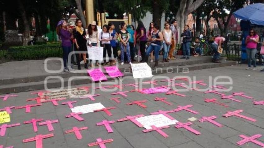 MANIFESTACIÓN CONTRA FEMINICIDIOS