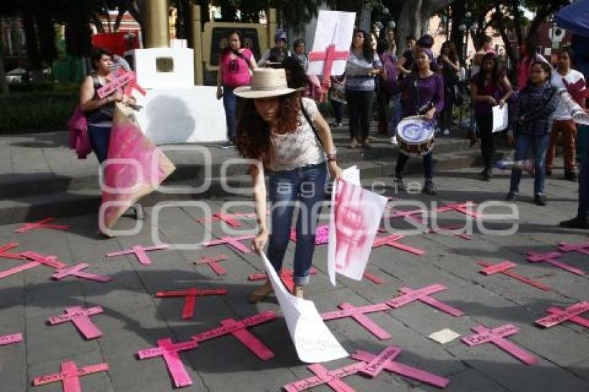 MANIFESTACIÓN CONTRA FEMINICIDIOS