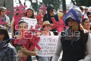 MANIFESTACIÓN CONTRA FEMINICIDIOS