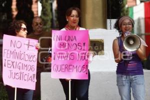 MANIFESTACIÓN CONTRA FEMINICIDIOS