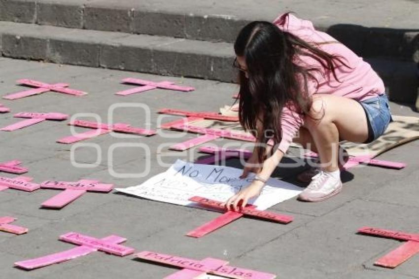 MANIFESTACIÓN CONTRA FEMINICIDIOS