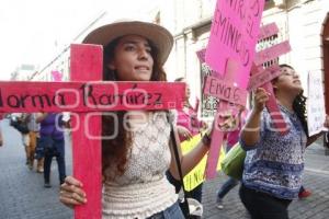 MANIFESTACIÓN CONTRA FEMINICIDIOS