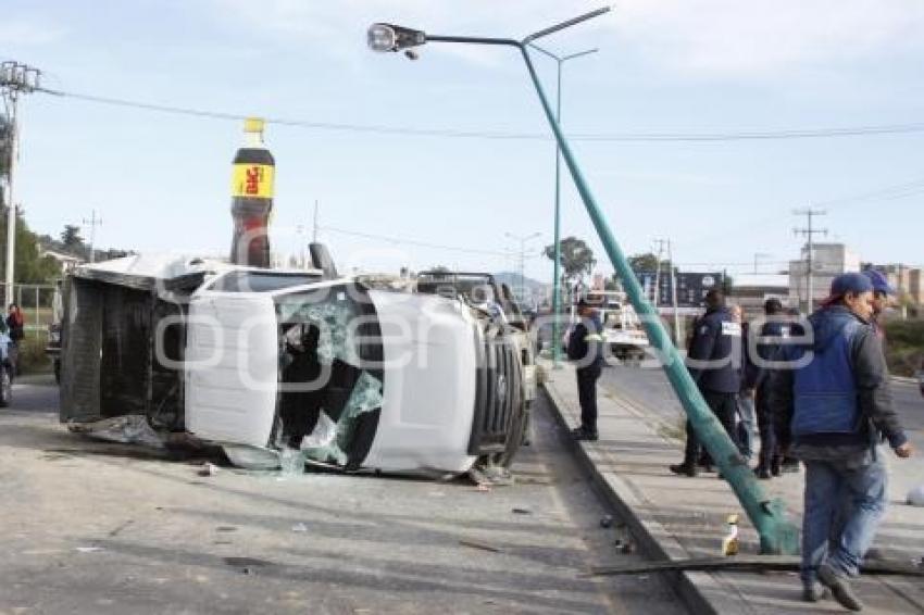 VOLCADURA EN SAN MARTIN TEXMELUCAN