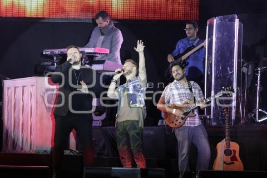 CONCIERTO SIN BANDERA