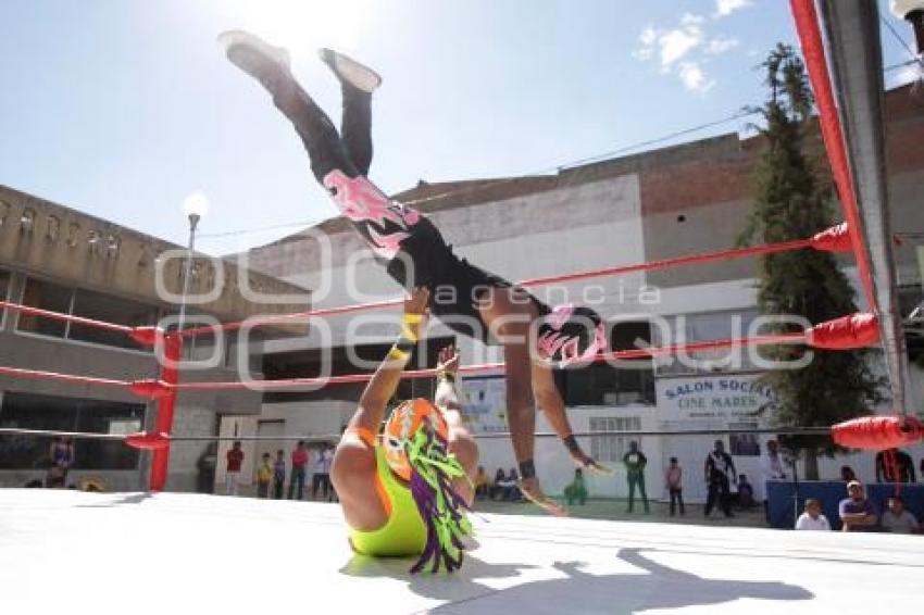 FUNCIÓN DE LUCHA LIBRE