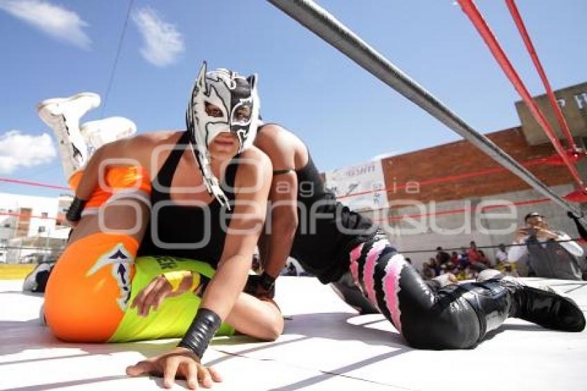 FUNCIÓN DE LUCHA LIBRE