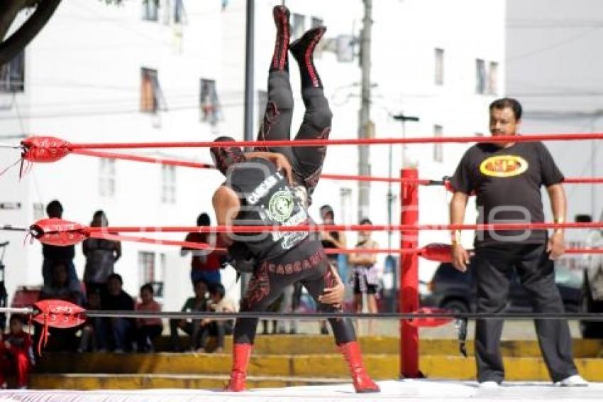 FUNCION DE LUCHA LIBRE