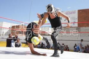 FUNCIÓN DE LUCHA LIBRE