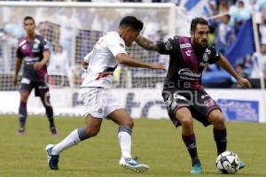 FÚTBOL . CLUB PUEBLA VS CHIVAS