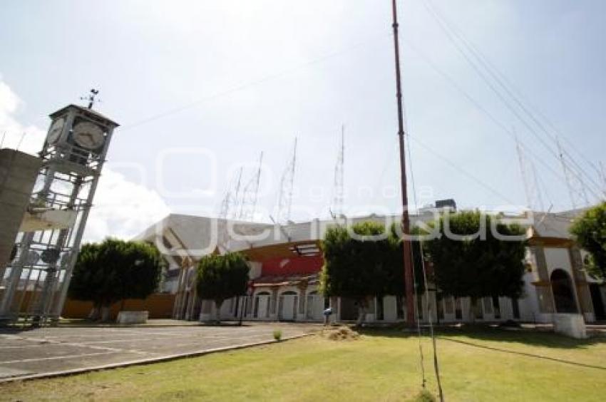 PLAZA DE TOROS . EL RELICARIO